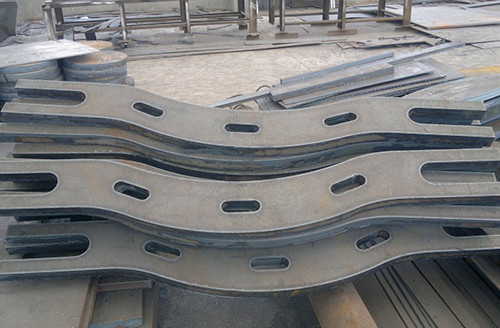 佳龙 异形件钢板数控切割